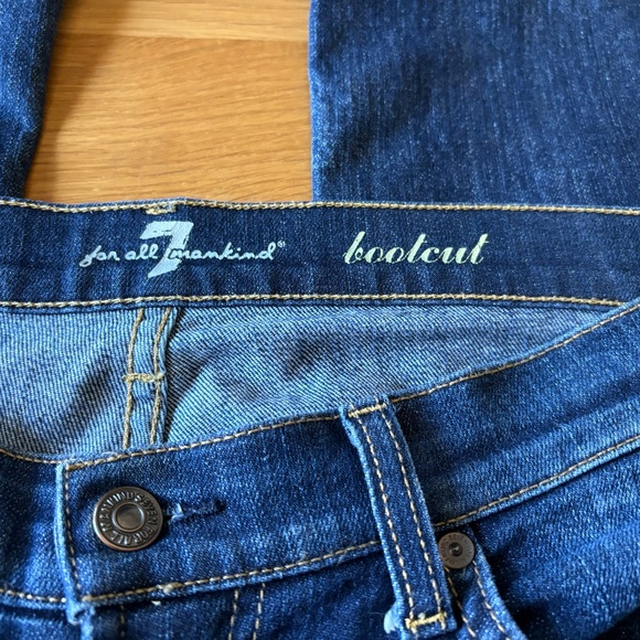 7 For All Mankind Bootcut Women's Denim Jeans in Dark Wash Size 31 - Picture 4 of 8